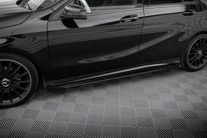 Prahové lišty Street pro + flaps Mercedes-Benz A AMG-Line W176 Facelift černé