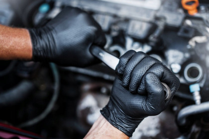 Nitrilové rukavice GoGrip černé vel. M, 50 ks