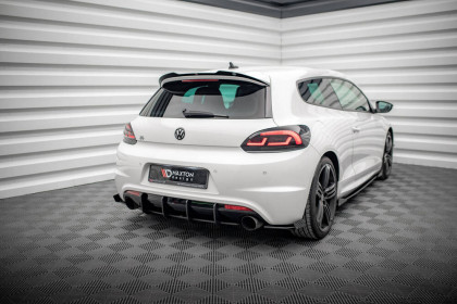 Spoiler zadního nárazníku Street pro Volkswagen Scirocco R Mk3 černo červený