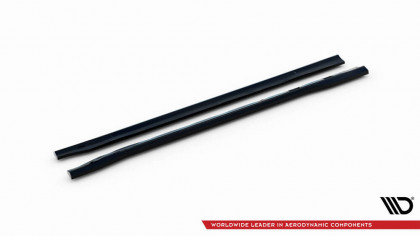 Prahové lišty Ford Kuga ST-Line Mk2 černý lesklý plast