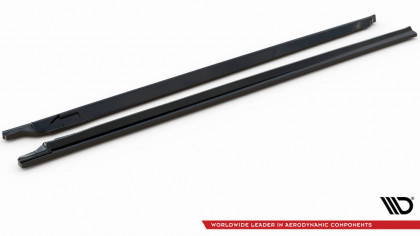 Prahové lišty V.2 Audi SQ7 / Q7 S-Line Mk2 černý lesklý plast