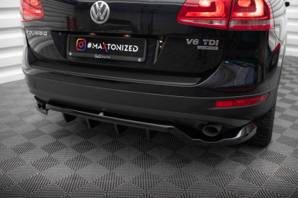 Spoiler zadního nárazniku Volkswagen Touareg Mk2 černý lesklý plast