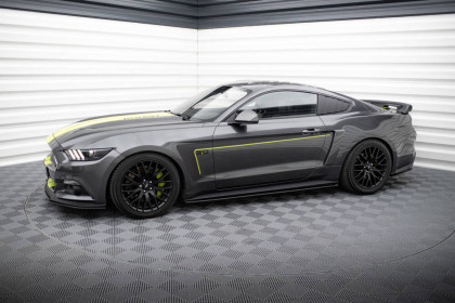 Prahové lišty Street pro Ford Mustang GT Mk6 černé