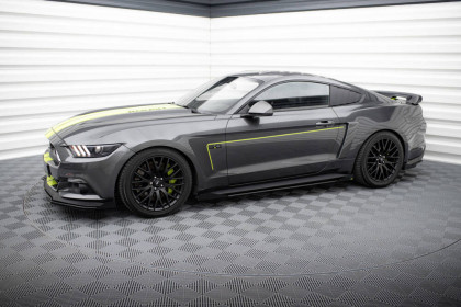 Prahové lišty Street pro + flaps Ford Mustang GT Mk6 černé