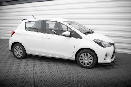 Prahové lišty Toyota Yaris Mk3 Facelift černý lesklý plast