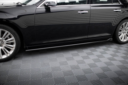 Prahové lišty Chrysler 300 Mk2 černý lesklý plast