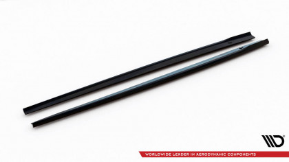 Prahové lišty V.2 Audi RS3 Sedan 8V Facelift černý lesklý plast