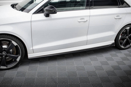 Prahové lišty V.3 Audi RS3 Sedan 8V Facelift černý lesklý plast