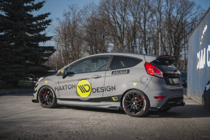 Prahové lišty V.3 Ford Fiesta ST / ST-Line Mk7 černý lesklý plast