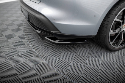 Spoiler zadního nárazniku Porsche Taycan Mk1 černý lesklý plast