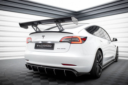 Zadní spoiler křídlo Tesla Model 3 carbon