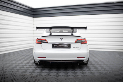 Zadní spoiler křídlo Tesla Model 3 carbon