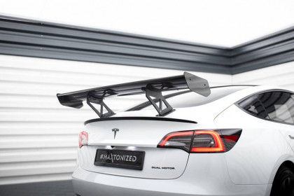 Zadní spoiler křídlo Tesla Model 3 carbon