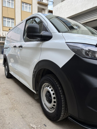 Plastové lemy blatníků pro FORD Transit Custom Mk2 2023- (10ks)