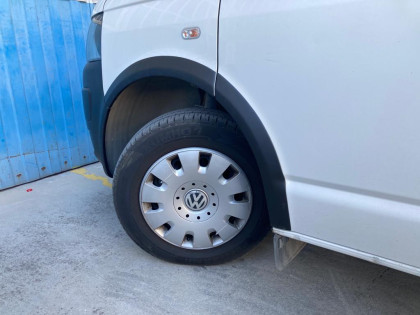 Plastové lemy blatníků pro VW Transporter T5 T5.1 2003-2015 (SV / RD) (10ks)