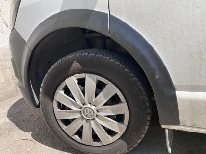 Plastové lemy blatníků pro VW Transporter T6 2015-2019 (SV / RD) (10ks)