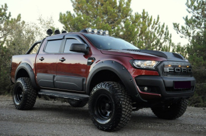 Plastové lemy blatníků pro FORD Ranger T6 T7 T8 2012-2022 s TÜV