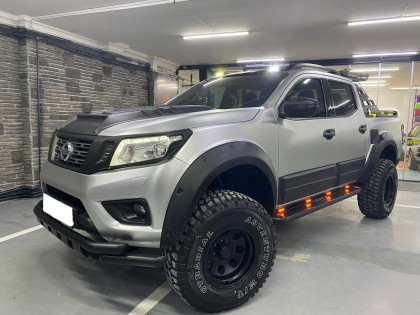 Plastové lemy blatníků pro NISSAN Navara NP300 (D23) 2017-2021 s TÜV
