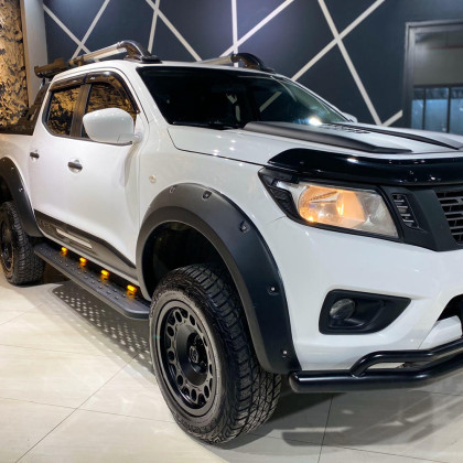Plastové lemy blatníků pro NISSAN Navara NP300 (D23) 2017-2021 s TÜV