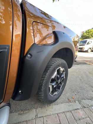Plastové lemy blatníků pro NISSAN Navara NP300 (D23) 2017-2021 s TÜV