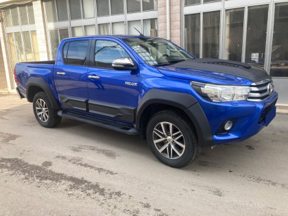 Plastové lemy blatníků pro TOYOTA Hilux 2015-2020 s TÜV