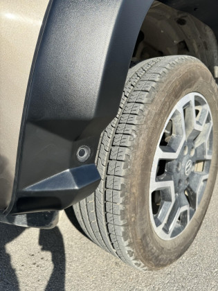 Plastové lemy blatníků pro VOLKSWAGEN Amarok MK2 2022+ s TÜV