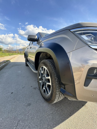 Plastové lemy blatníků pro VOLKSWAGEN Amarok MK2 2022+ s TÜV