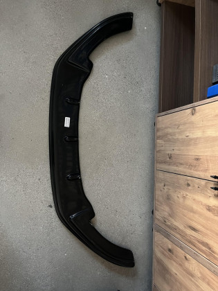 Spoiler pod přední nárazník pro VOLKSWAGEN Caddy MK3 Facelift 2010-2015 s TÜV