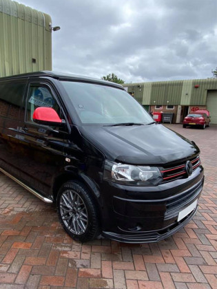 Spoiler pod přední nárazník pro VOLKSWAGEN Transporter T5 2003-2009 s TÜV