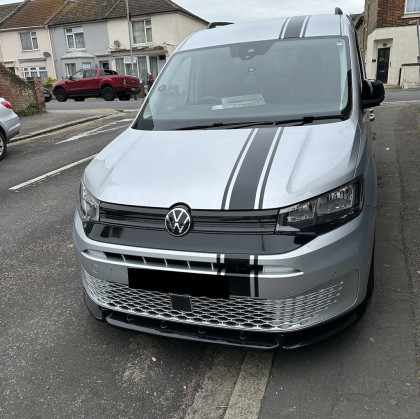 Spoiler pod přední nárazník pro VOLKSWAGEN Caddy MK5 2021+ s TÜV