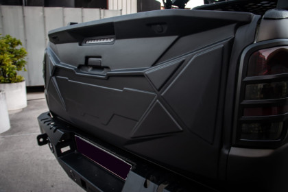 Kryt zadních dveří pro MITSUBISHI L200 Triton 5/6 2015+