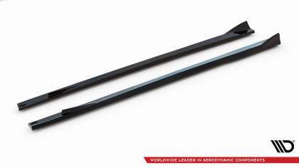 Prahové lišty V.2 Mercedes-AMG GT 63 C192 černý lesklý plast