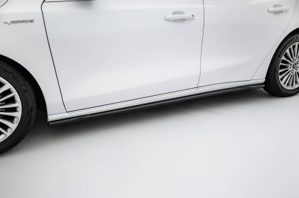 Prahové lišty Ford Focus Vignale Mk4 černý lesklý plast