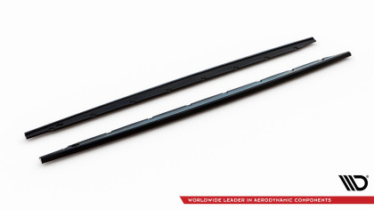 Prahové lišty V.1 BMW M135i / 1 M-Pack F70 černý lesklý plast
