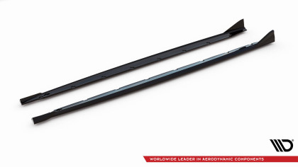 Prahové lišty V.2 BMW M135i / 1 M-Pack F70 černý lesklý plast