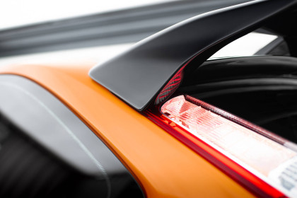 Střešní spojler Ford Focus 2004-2011 MK2 HB < RS Look >