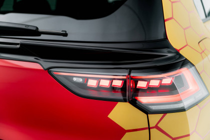 Spoiler spodní Volkswagen Golf GTI / GTI Clubsport / R / R-Line / GTE / GTD Mk8 / Mk8 Facelift černý lesklý plast
