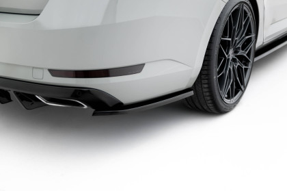 Splittery zadní boční V.3 Škoda Superb Liftback / Combi Mk3 černý lesklý plast
