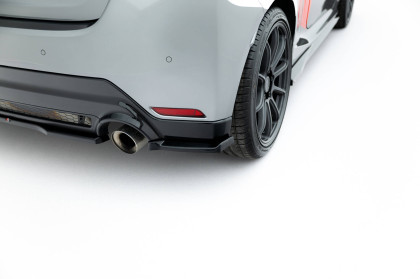 Splittery zadní boční Toyota GR Yaris Mk4 Facelift černý lesklý plast