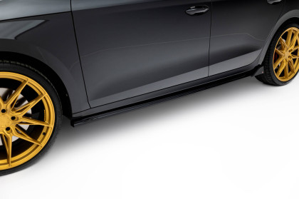 Prahové lišty V.2 Škoda Octavia RS Liftback / Combi Mk4 / Mk4 Facelift černý lesklý plast