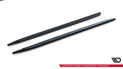 Prahové lišty V.1 BMW M135i M Performance F70 černý lesklý plast