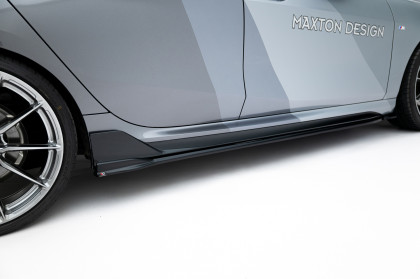 Prahové lišty V.2 BMW M135i M Performance F70 černý lesklý plast