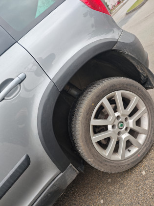 Plastové lemy blatníků Škoda Yeti (2009-2017) sada 4ks