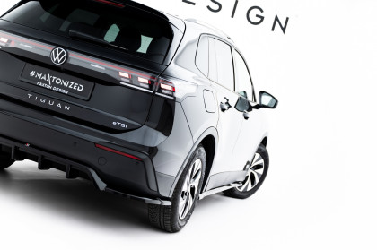 Spoiler zadního narázníku Volkswagen Tiguan Mk3 černý lesklý plast