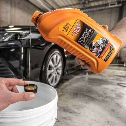 Moje Auto - Autošampon s voskem - 1,3l 