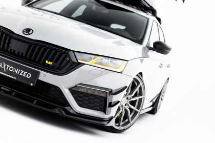 Spojler pod nárazník lipa V.5 Škoda Octavia RS Mk4 černý lesklý plast
