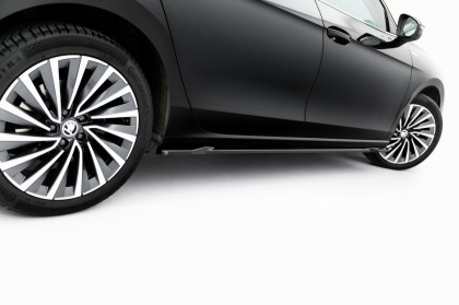 Prahové lišty V.1 Škoda Superb Mk4 černý lesklý plast