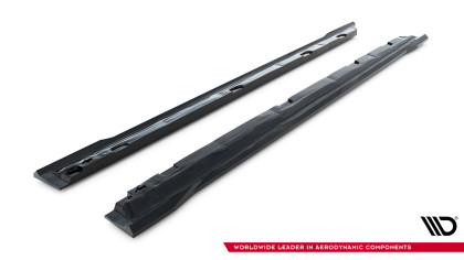 Prahové lišty V.1 Škoda Superb Mk4 černý lesklý plast