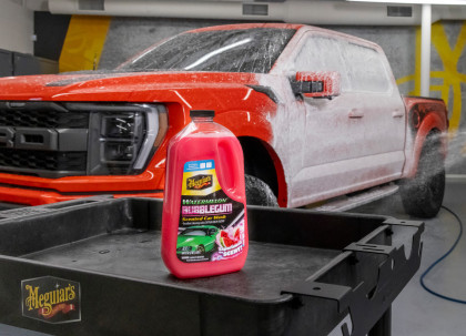 Meguiar's Watermelon Bubblegum Wash - vysoce pěnivý autošampon s vůní melounové žvýkačky, 1,89 l