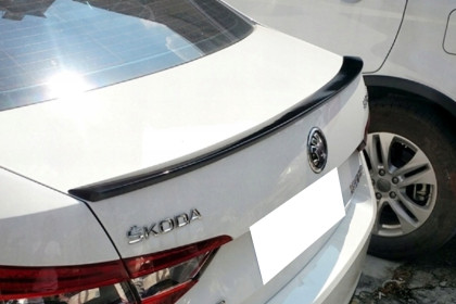 Spoiler zadního víka pro Škoda Superb III (3V3) 2020- sport style- černý lesklý